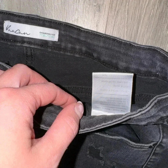 Maurice’s KanCan™ Black Ripped High Rise 3.5in Short - Picture 4 of 4